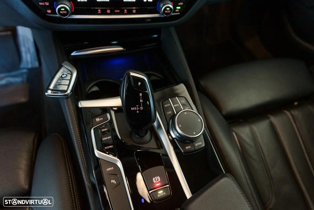 BMW 530 e iPerformance Pack M - 61