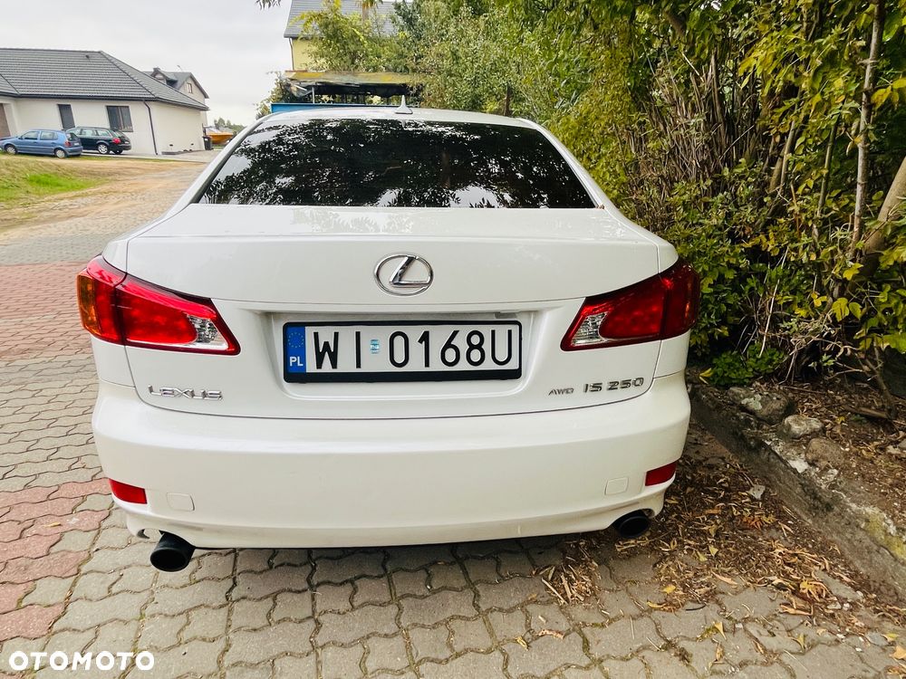 Lexus IS 250 Sport - 3