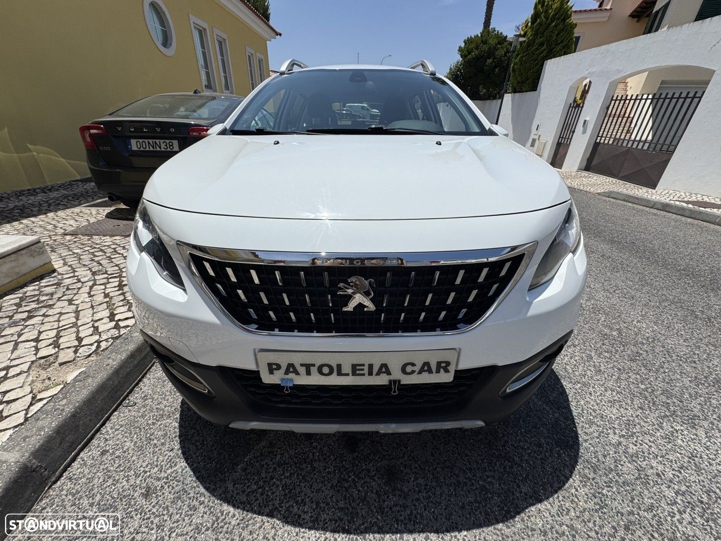Peugeot 2008 1.2 PureTech Allure EAT6 - 2
