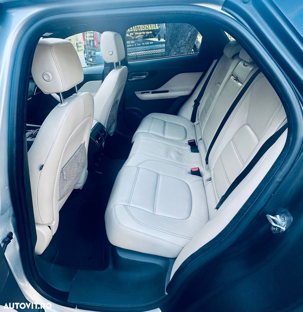 Jaguar F-Pace - 8