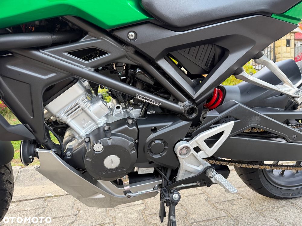 Honda CB - 22