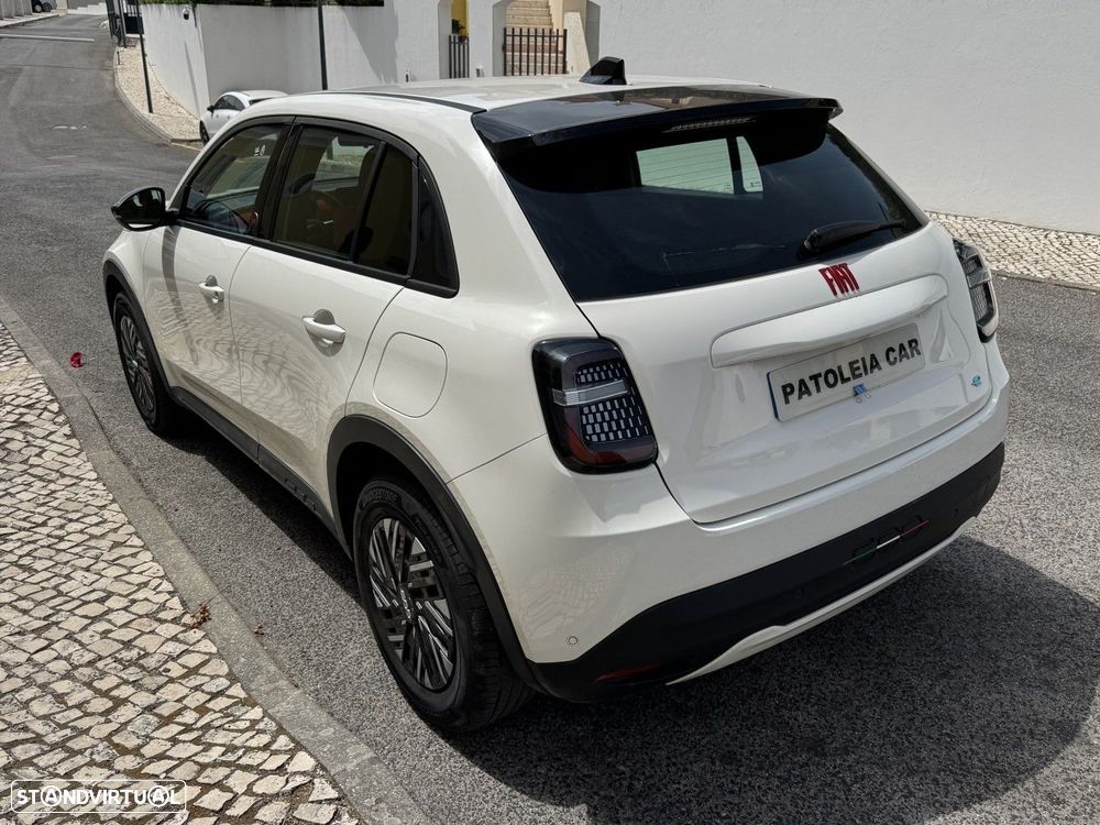 Fiat 600e 54 kWh (RED) - 8