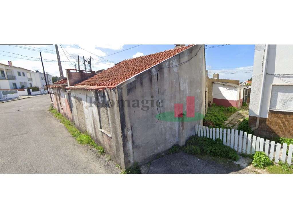 Moradia T2 Marinha Grande para Recuperar ***RIOMAGIC*** - Grande imagem: 5/11