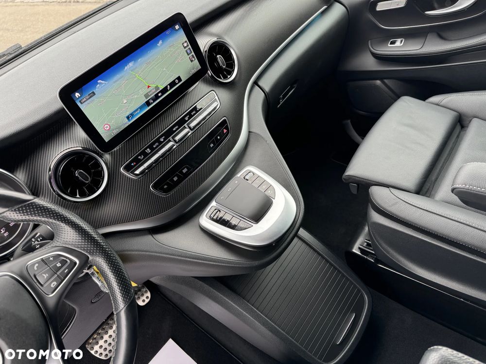 Mercedes-Benz Klasa V 300 d extralang 4Matic 9G-TRONIC Avantgarde Edition Edition 2023 - 40