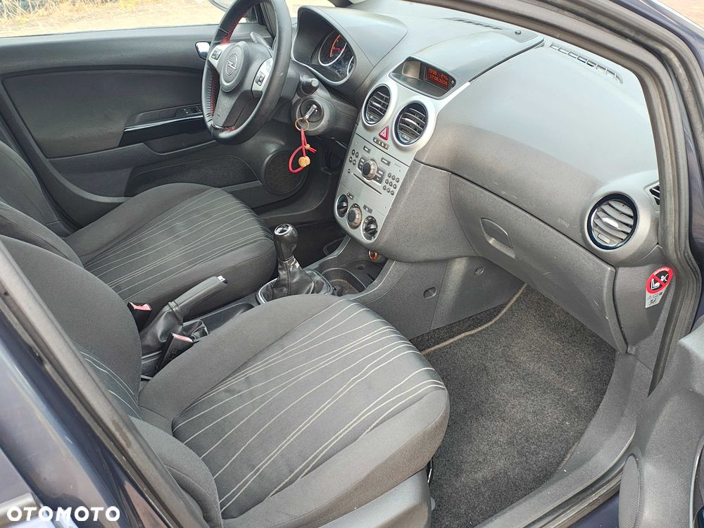 Opel Corsa - 7