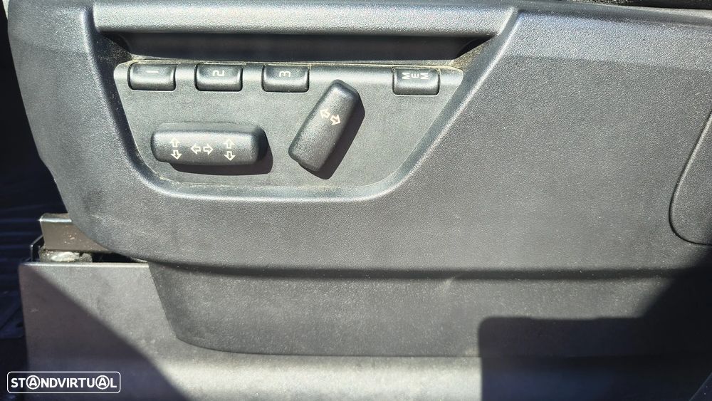 Land Rover Discovery TD V6 Aut. HSE - 17