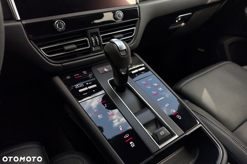 Porsche Macan Standard - 11