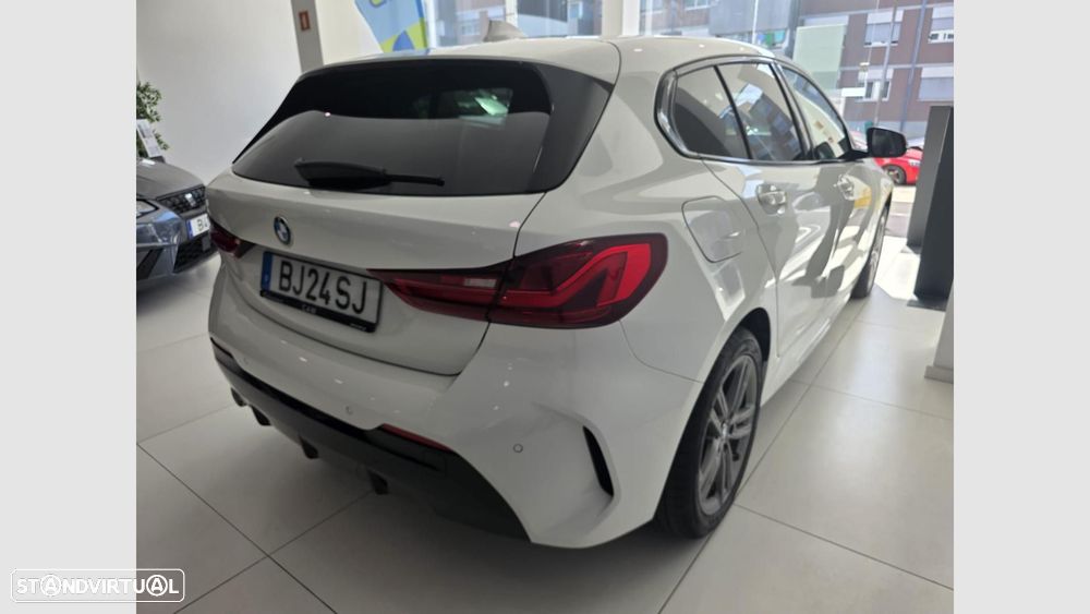 BMW 116 d Pack Desportivo M Auto - 4