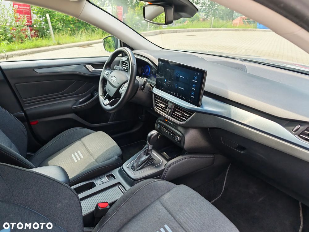 Ford Focus 1.0 EcoBoost Hybrid ACTIVE - 31