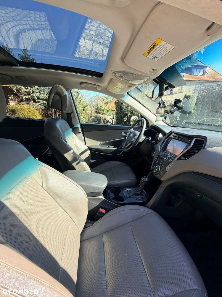 Hyundai Grand Santa Fe - 5