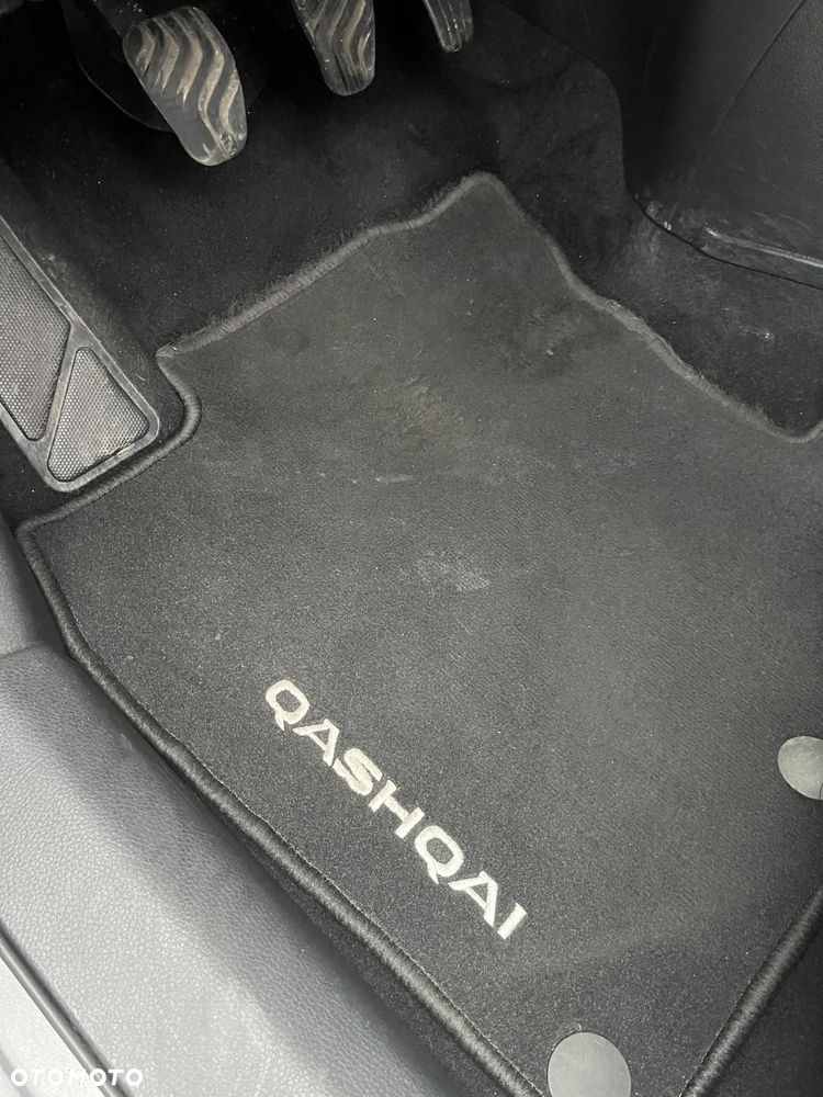 Nissan Qashqai 1.3 DIG-T TEKNA - 16