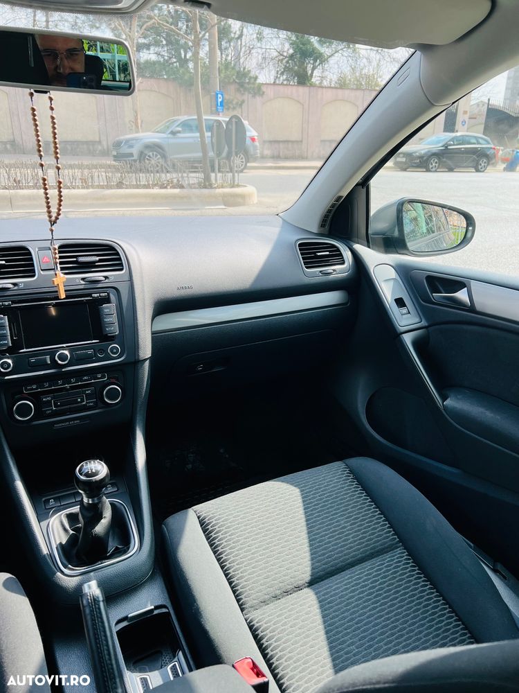 Volkswagen Golf 1.6 TDI BlueMotion Technology Comfortline - 10