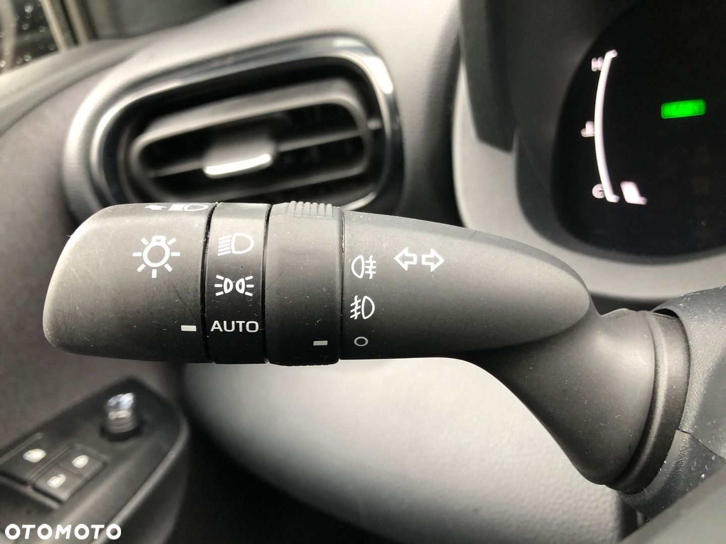 Toyota Yaris - 29