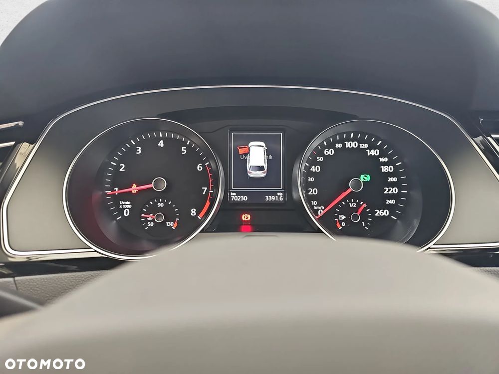 Volkswagen Passat 1.5 TSI ACT mHEV Style DSG - 17