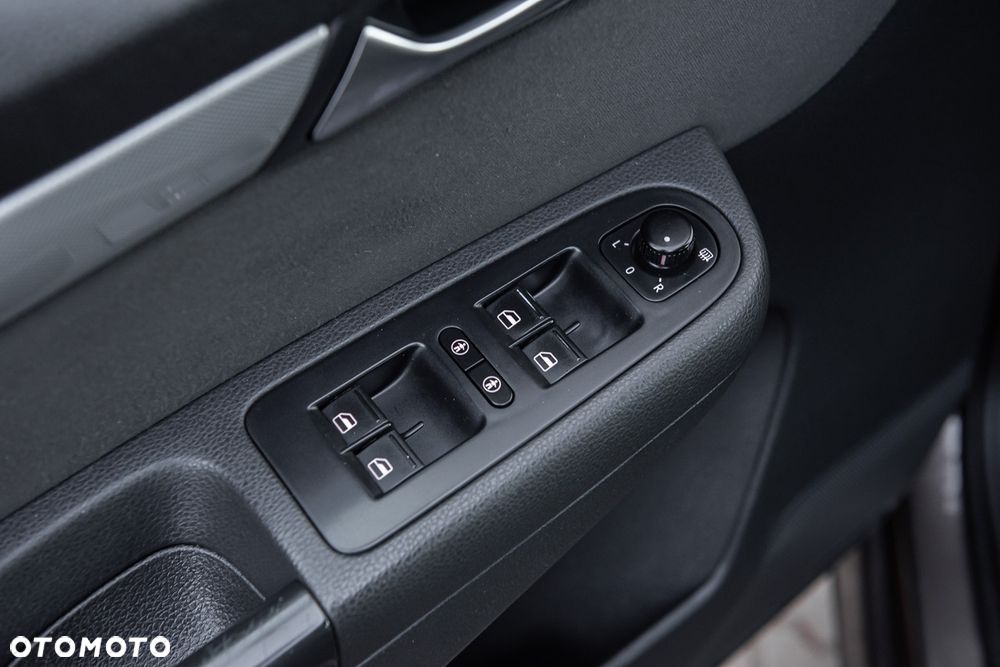 Volkswagen Sharan - 16