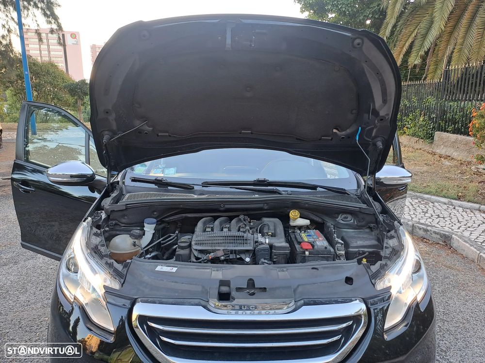 Peugeot 2008 1.2 PureTech Style - 15