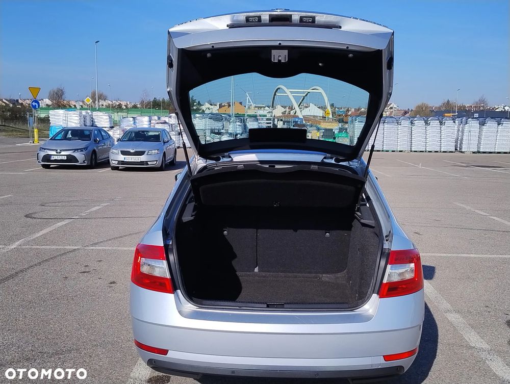 Skoda Octavia 1.4 TSI Ambition - 8
