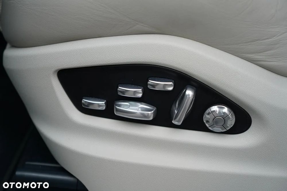 Porsche Cayenne Platinum Edition - 22