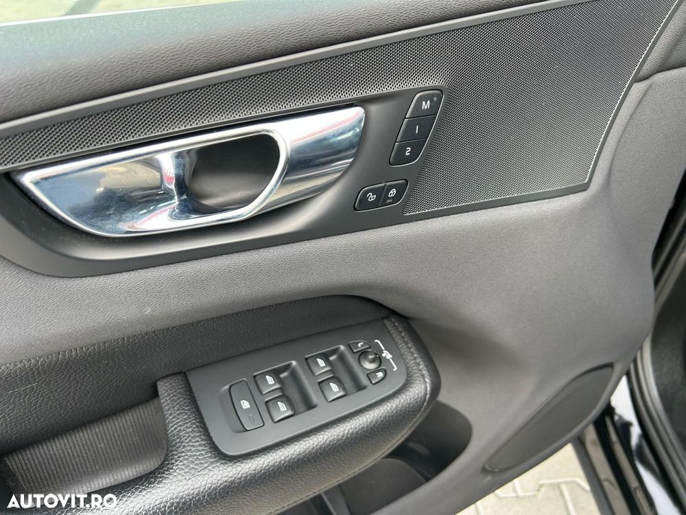 Volvo XC 60 Recharge T6 Twin Engine eAWD Inscription Expression - 5