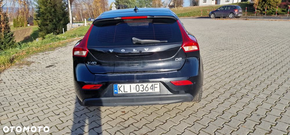 Volvo V40 D2 Momentum - 5