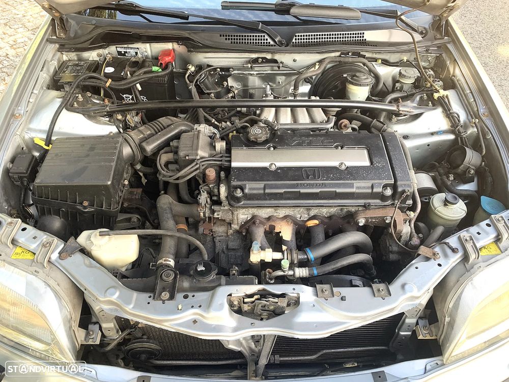 Honda Civic 1.8 VTi - 18
