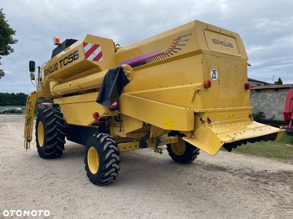 New Holland TC 56 - 8
