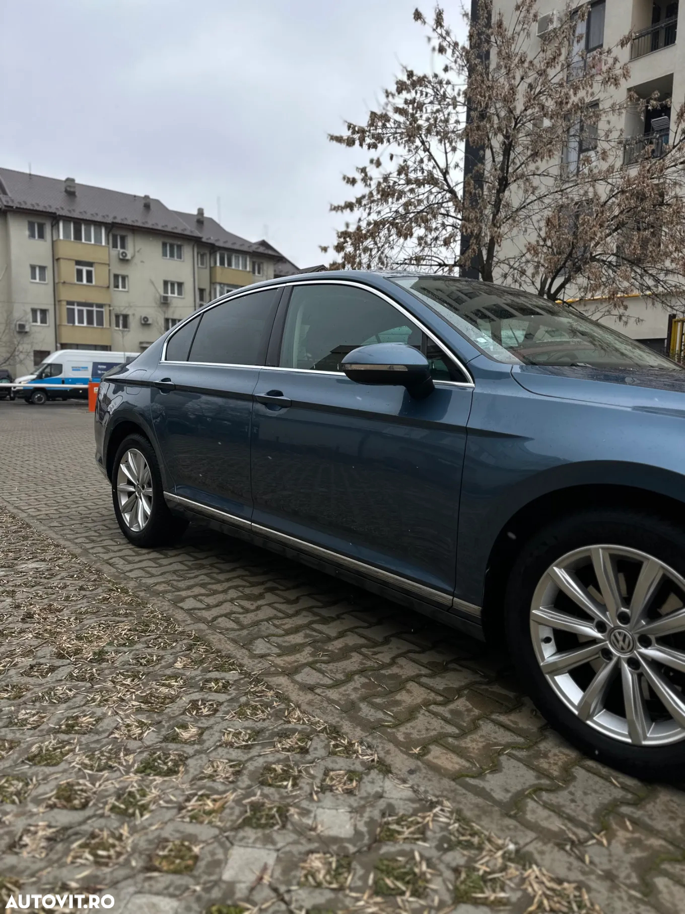 Volkswagen Passat 2.0 TDI DSG Highline - 4