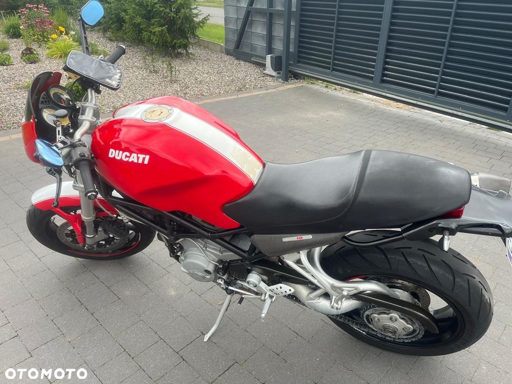 Ducati Monster - 10