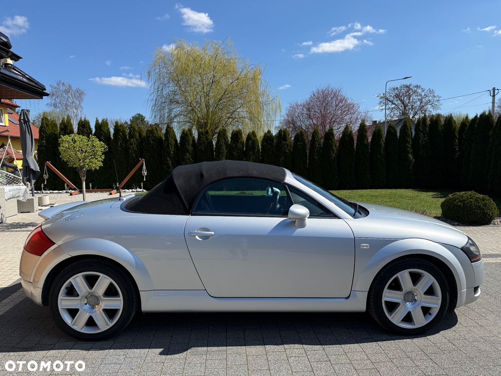Audi TT Roadster 1.8 T quattro - 26