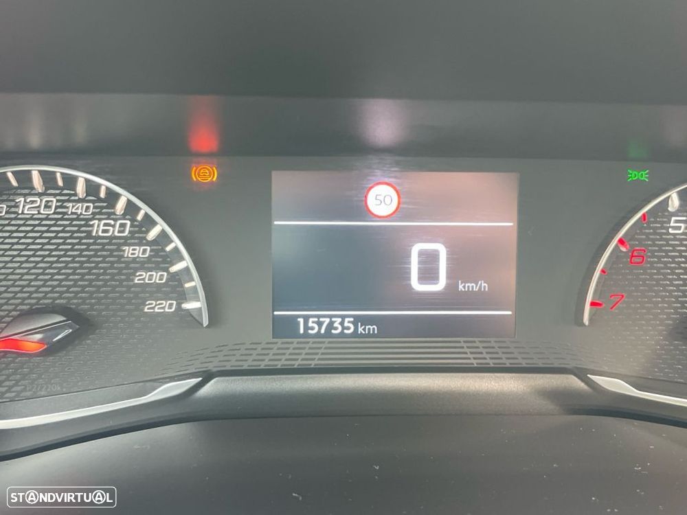 Peugeot 2008 1.2 PureTech Allure - 3