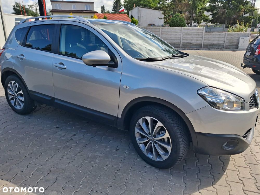 Nissan Qashqai 1.6 visia - 2