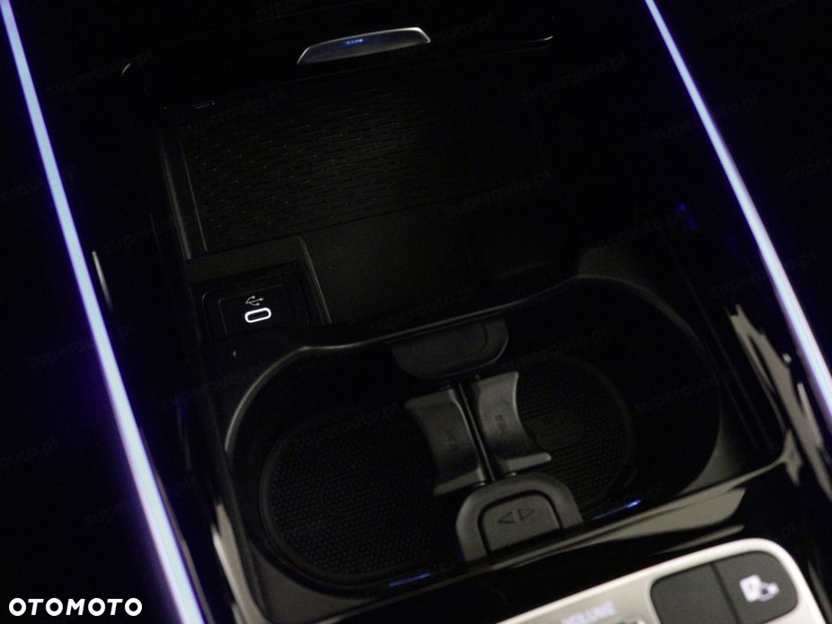 Mercedes-Benz GLB 200 AMG Line 7G-DCT - 14