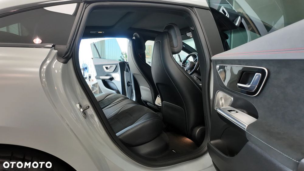 Mercedes-Benz EQE AMG 43 4Matic AMG Premium - 24