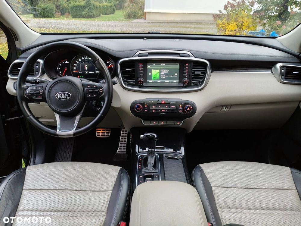 Kia Sorento - 25