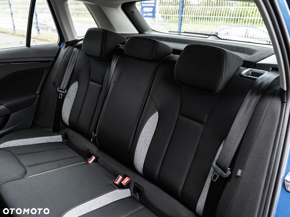 Skoda Kamiq 1.5 TSI Selection DSG - 32