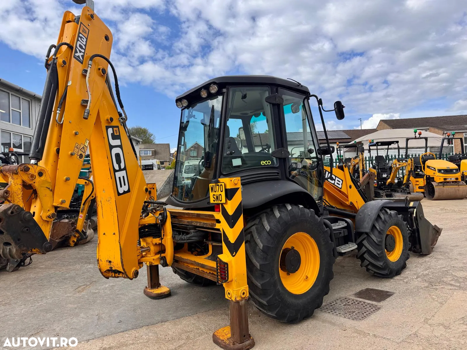 JCB 3CX - 4