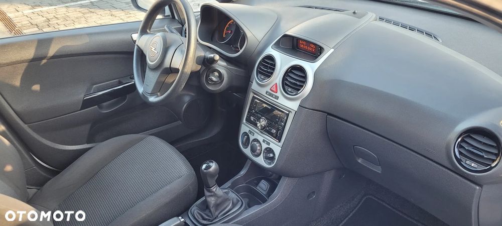 Opel Corsa - 14