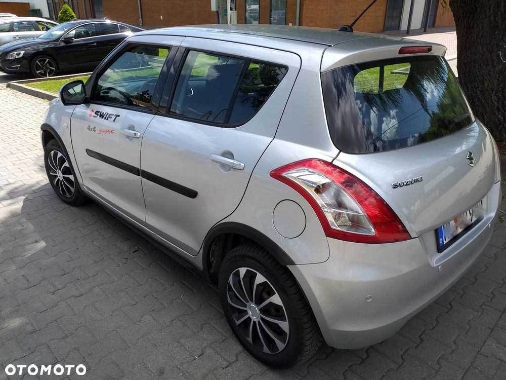 Suzuki Swift 1.2 4x4 Club - 6