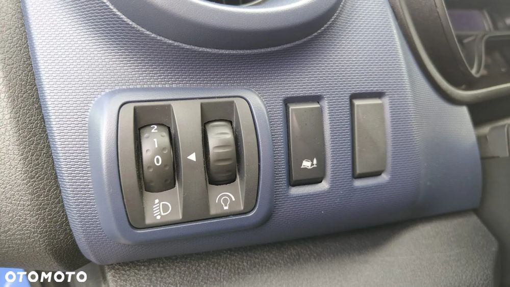 Opel Vivaro - 15