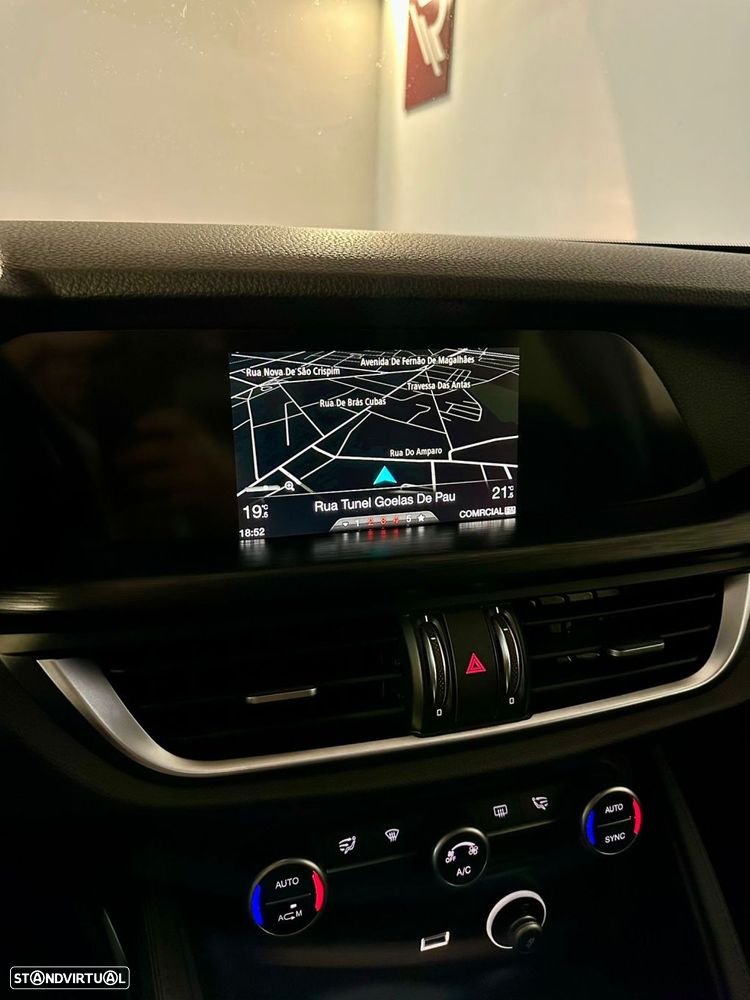 Alfa Romeo Stelvio 2.2 D AT8 - 17