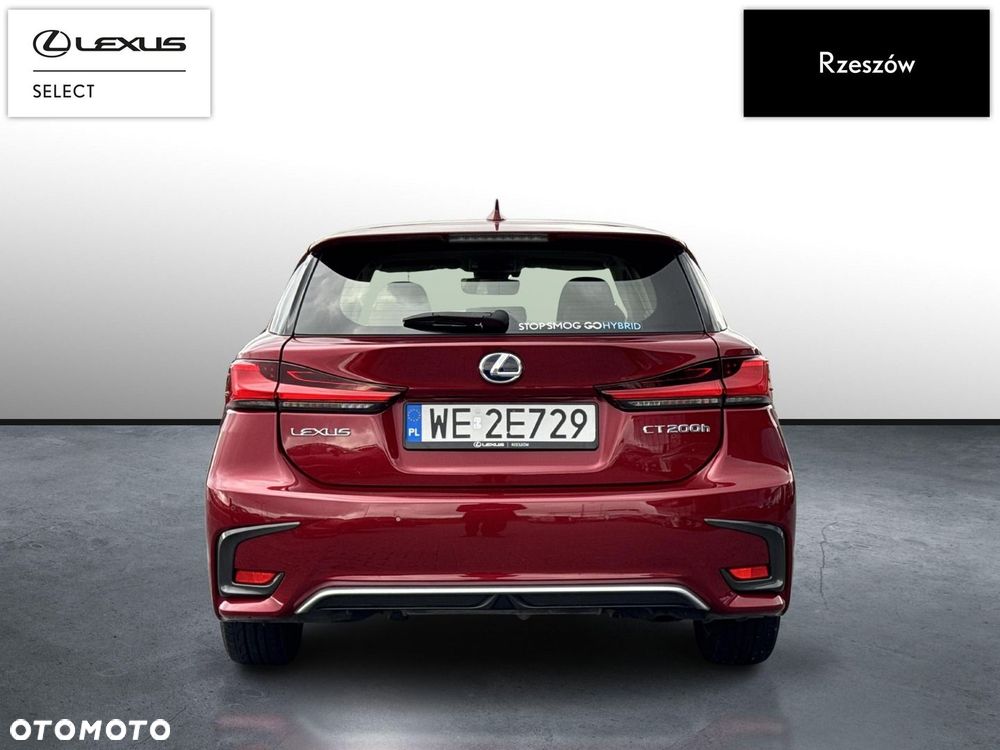 Lexus CT - 4
