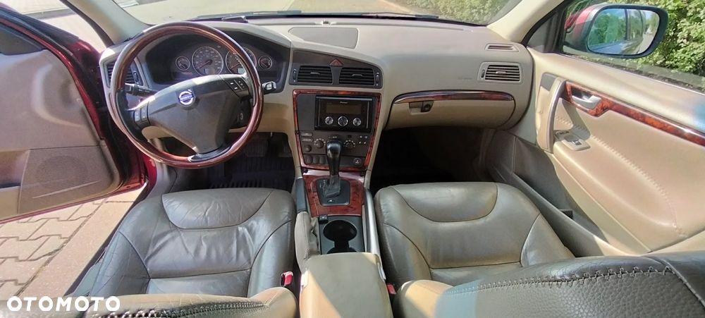 Volvo XC 70 - 8
