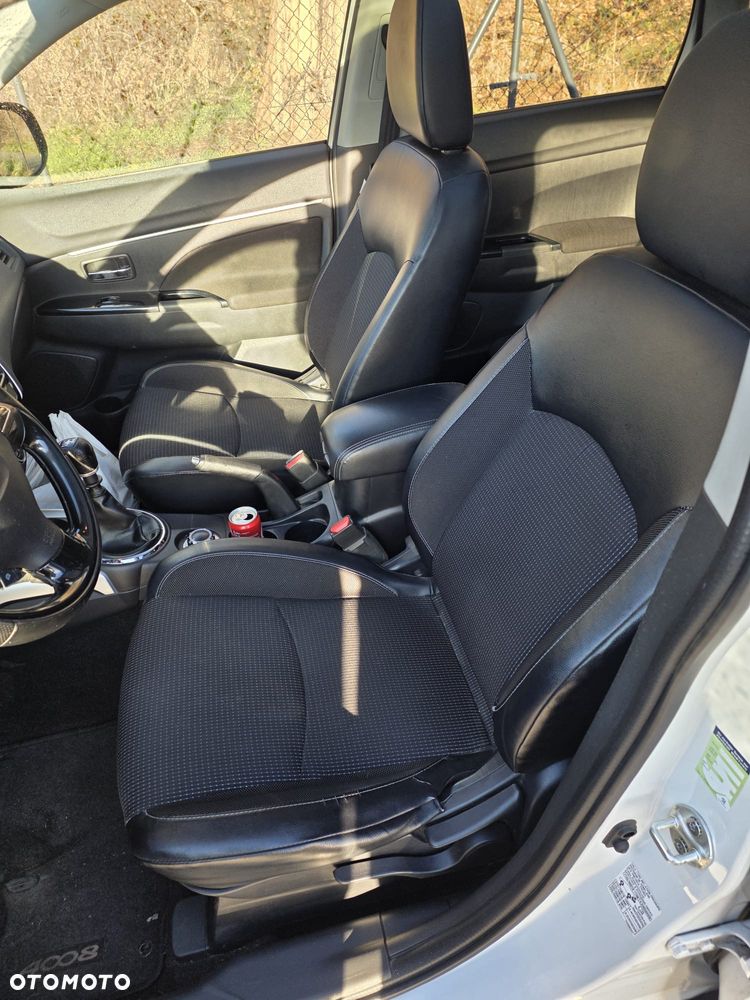 Peugeot 4008 - 9