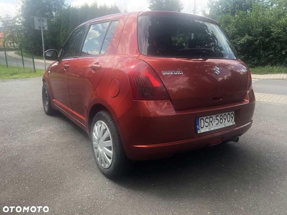 Suzuki Swift - 2