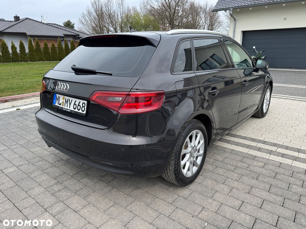 Audi A3 Sportback - 4