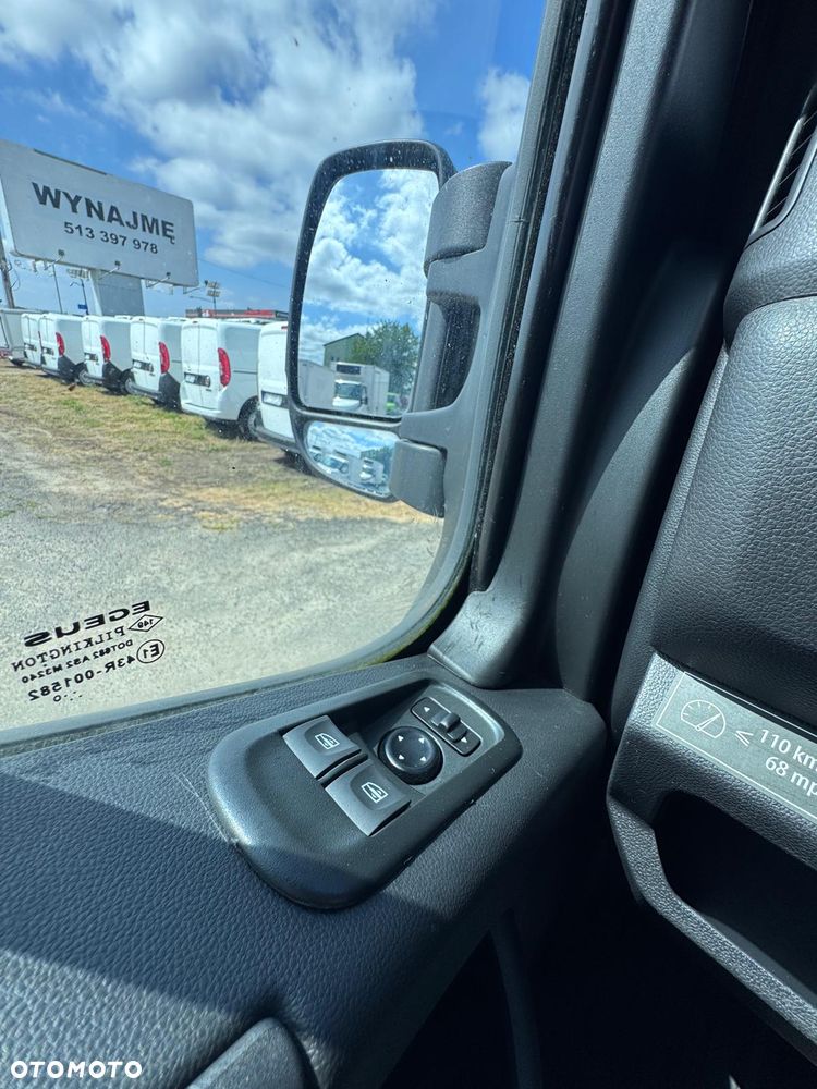 Renault Master 2.3 / Kontener / Koniowóz / Kamper / Kurier (581) - 17