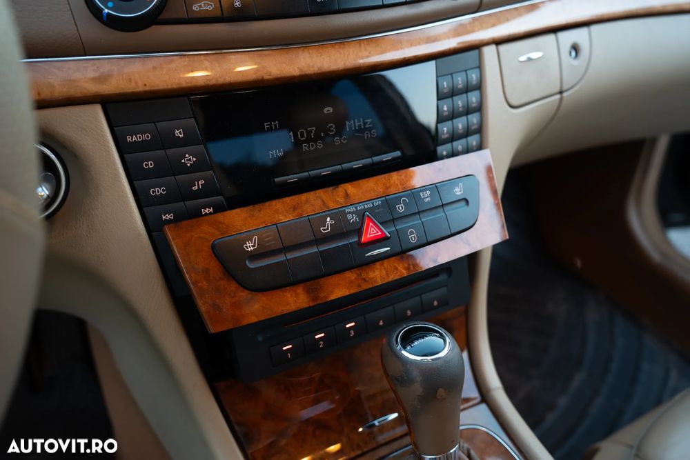 Mercedes-Benz E - 14