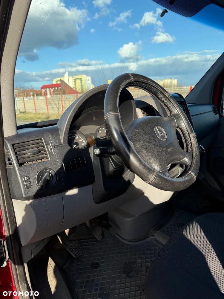 Mercedes-Benz Sprinter - 9