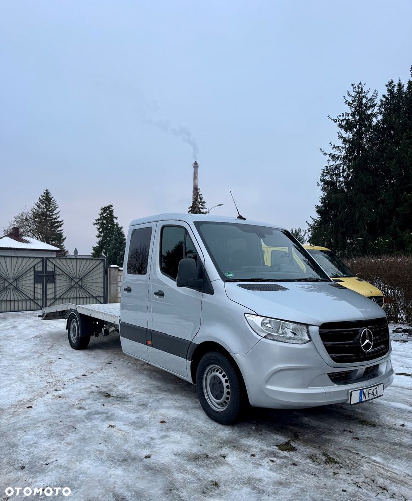 Mercedes-Benz Sprinter - 4