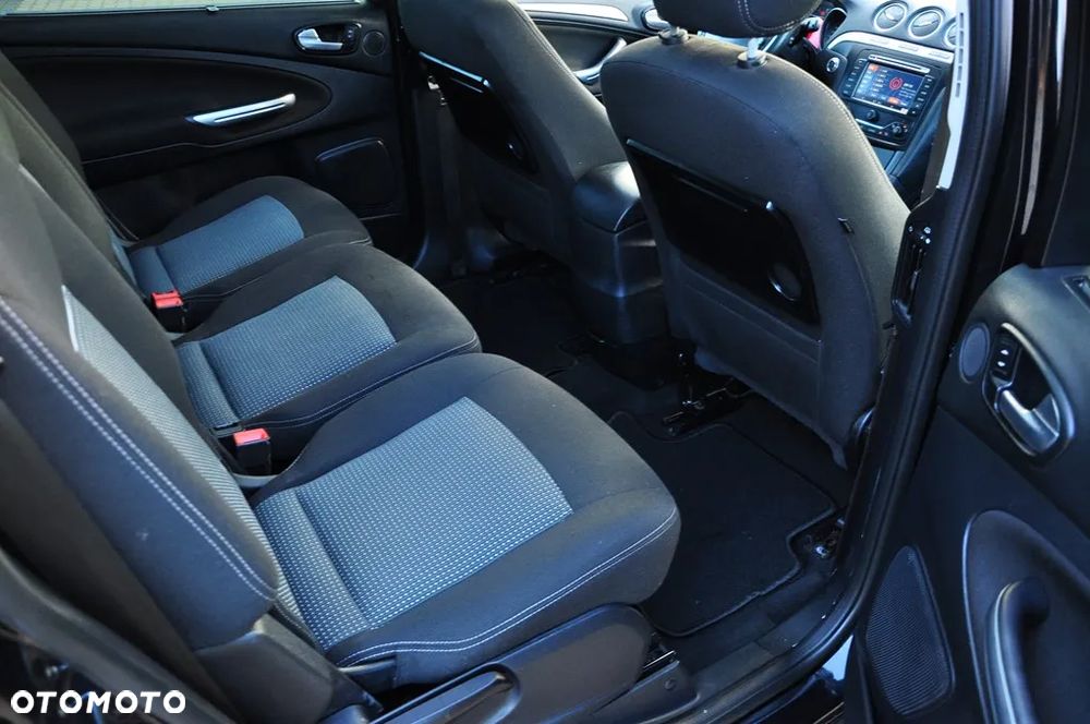 Ford S-Max 2.0 TDCi DPF Titanium - 29